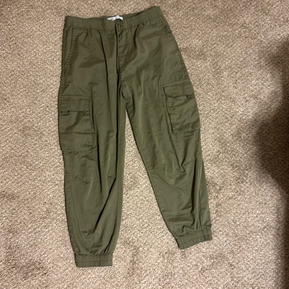 Zara Cargo Joggers - Picture 1 of 4